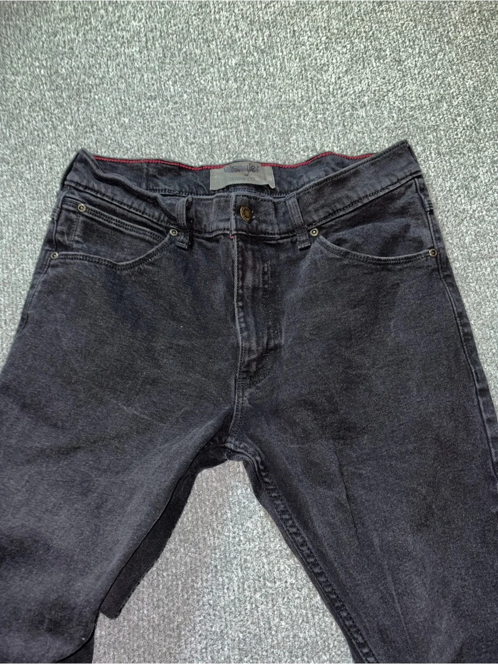Wrangler Men's Slim Straight Jeans in Black Wash